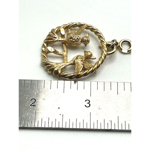 Vintage Monet Two Birds On A Branch Circle Pendant Gold Tone Clip On - Picture 7 of 8
